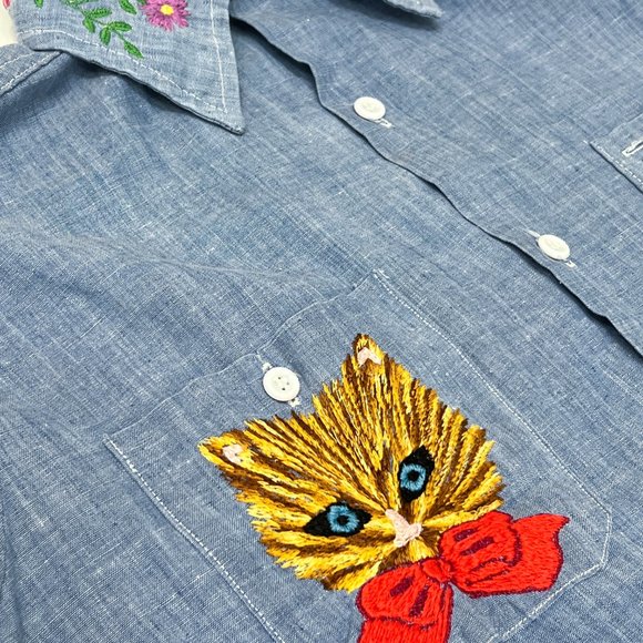 Vintage 1970s Chambray Button Down Shirt | Embroidered Floral + Cats Women's M/L - Picture 7 of 13